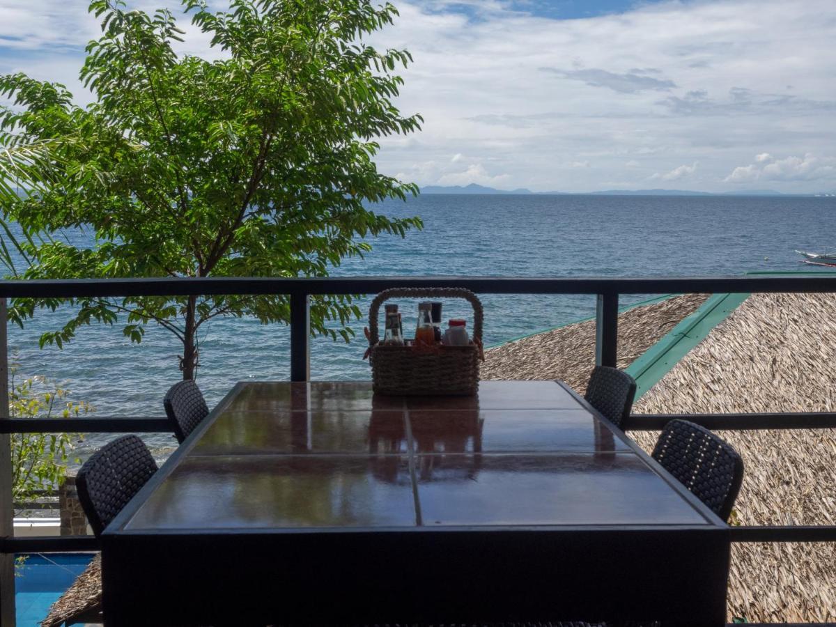 Blue Ribbon Dive Resort Mabini  Exteriör bild