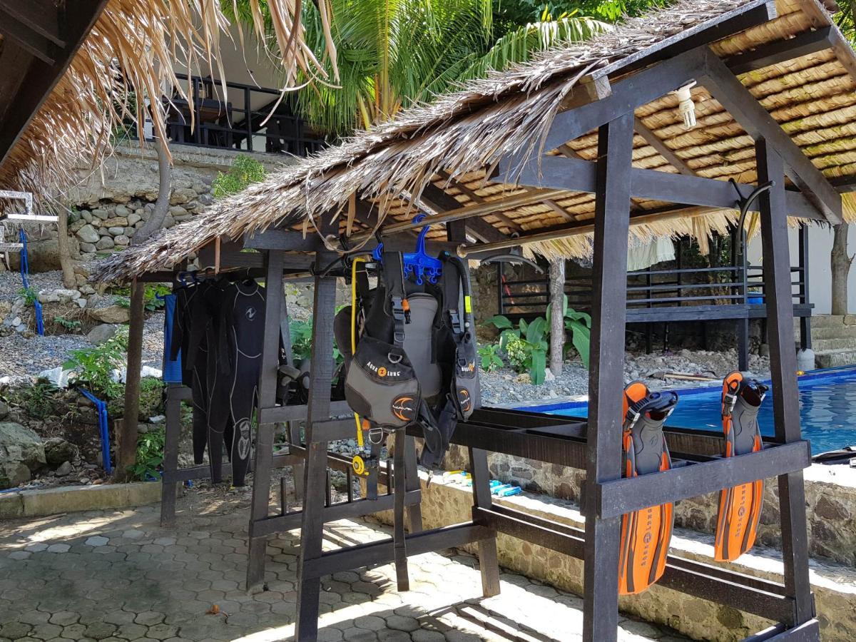 Blue Ribbon Dive Resort Mabini  Exteriör bild
